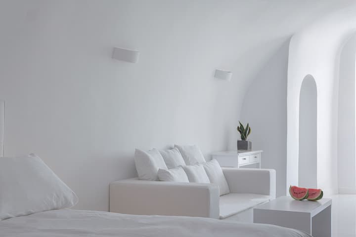 Katikies Chromata Santorini - The Leading Hotels of the World