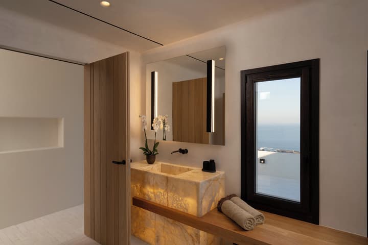 Katikies Chromata Santorini - The Leading Hotels of the World
