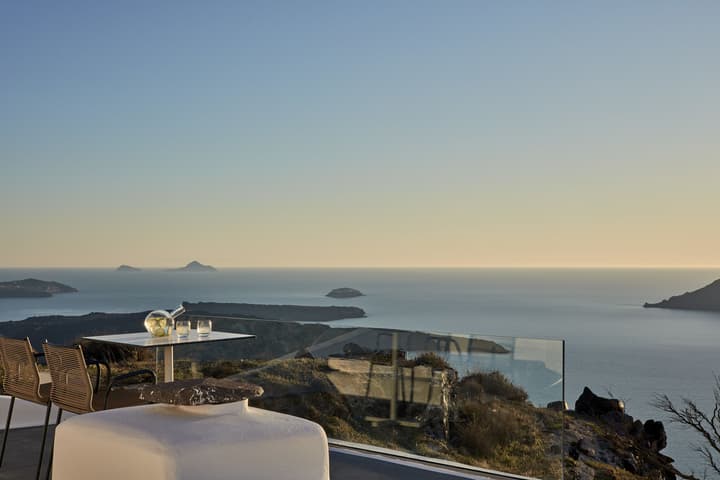 Katikies Chromata Santorini - The Leading Hotels of the World