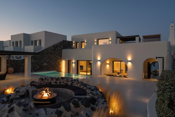 Katikies Chromata Santorini - The Leading Hotels of the World