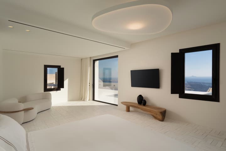 Katikies Chromata Santorini - The Leading Hotels of the World