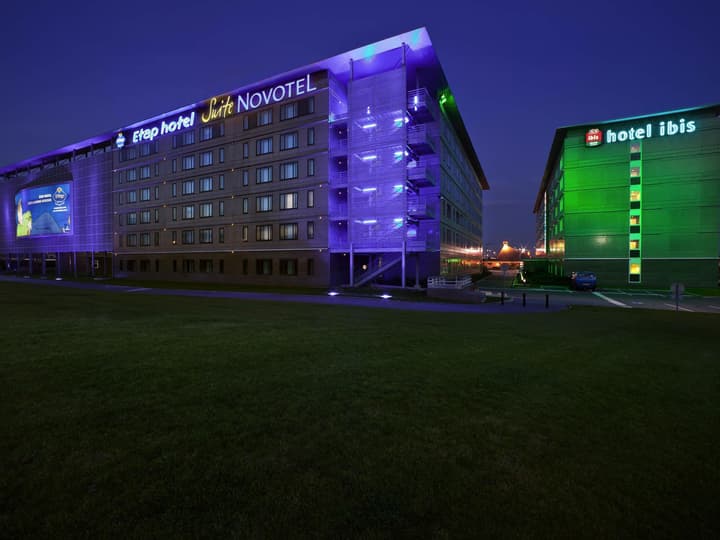 Novotel Suites Paris CDG Airport Villepinte