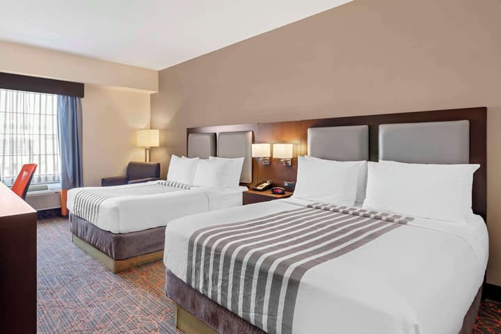 Best Western Plus Executive Inn