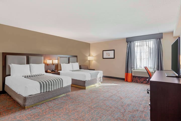 Best Western Plus Executive Inn