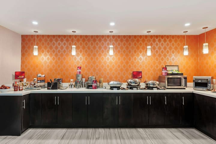 Best Western Plus Executive Inn