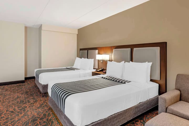 Best Western Plus Executive Inn