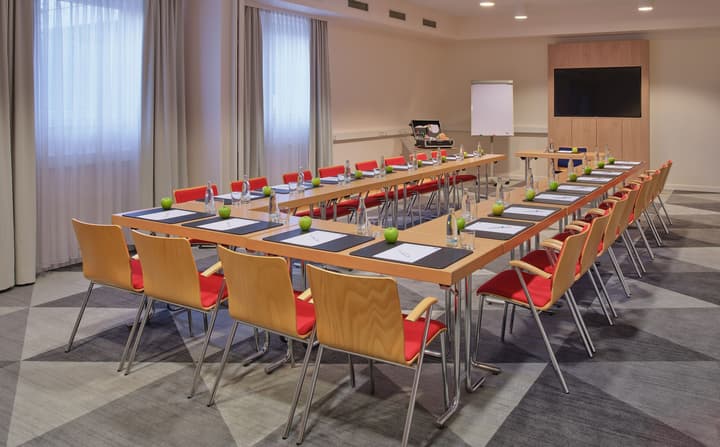 Holiday Inn Express Frankfurt Airport by IHG