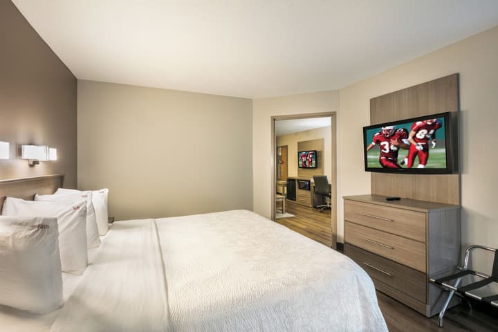 Red Roof Inn PLUS+ Boston - Logan