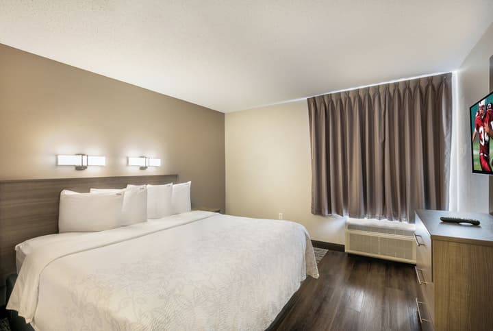 Red Roof Inn PLUS+ Boston - Logan
