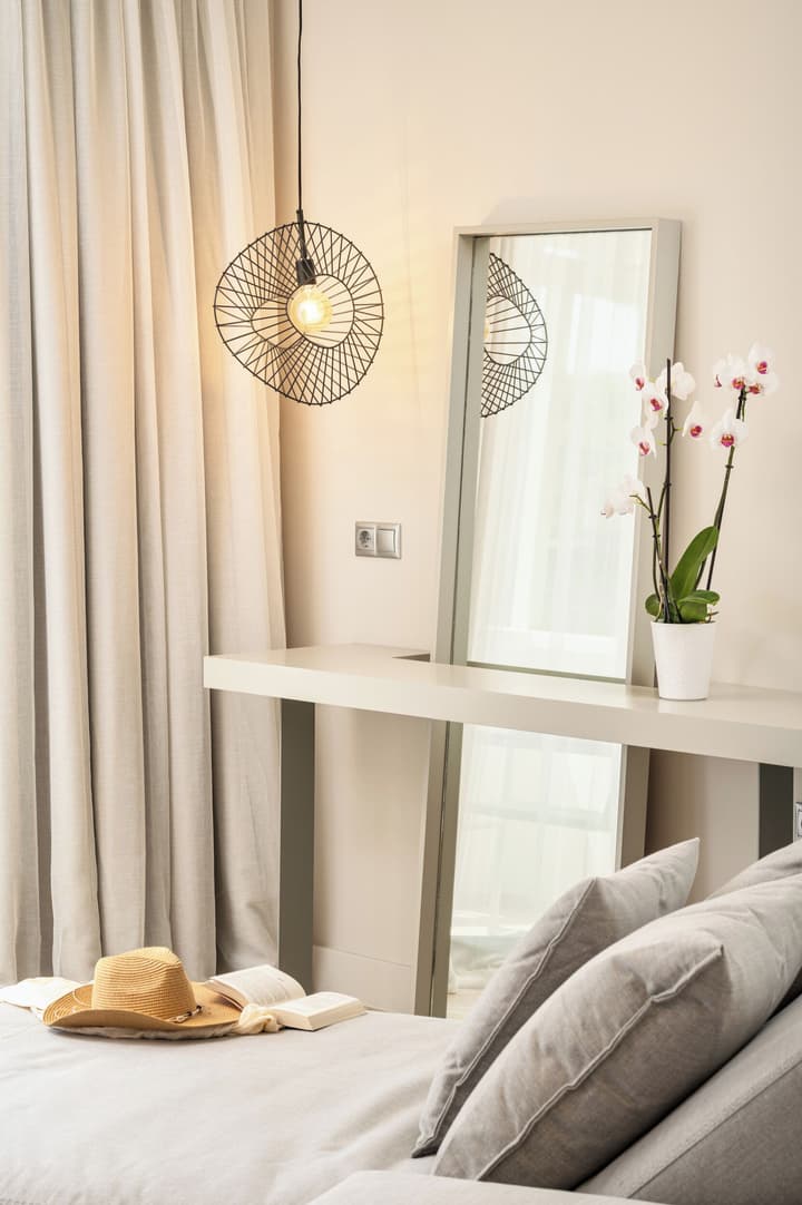 Ino Hotel & Suites