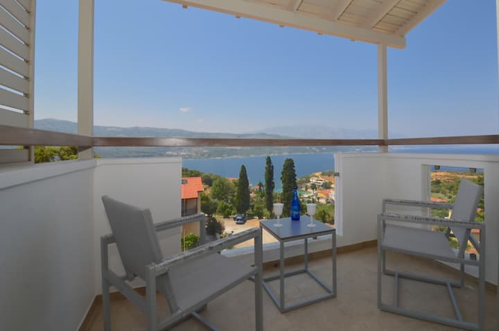 Ino Hotel & Suites
