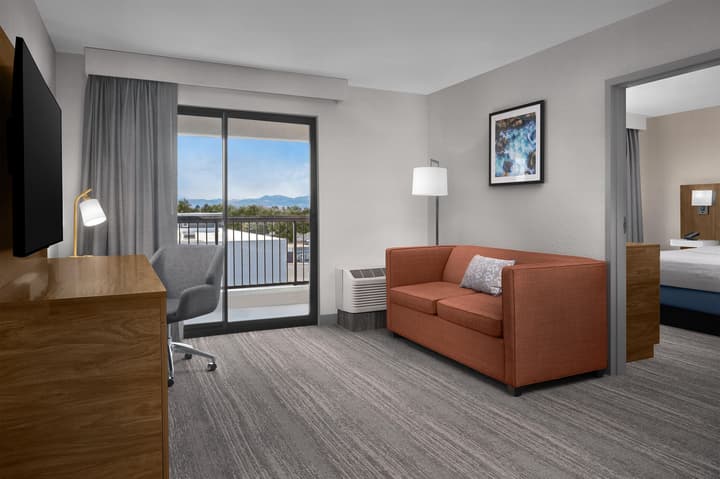Hampton Inn & Suites Denver - Cherry Creek