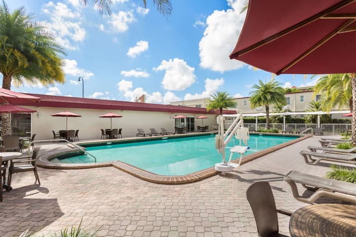 Ramada by Wyndham Miami Springs/Miami International Airport