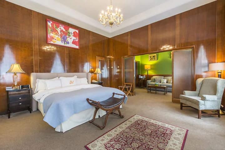 LHotel Montreal