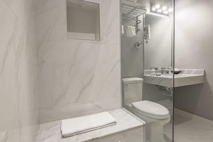 LHotel Montreal