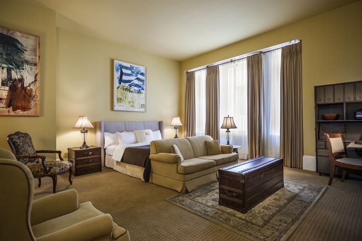 LHotel Montreal