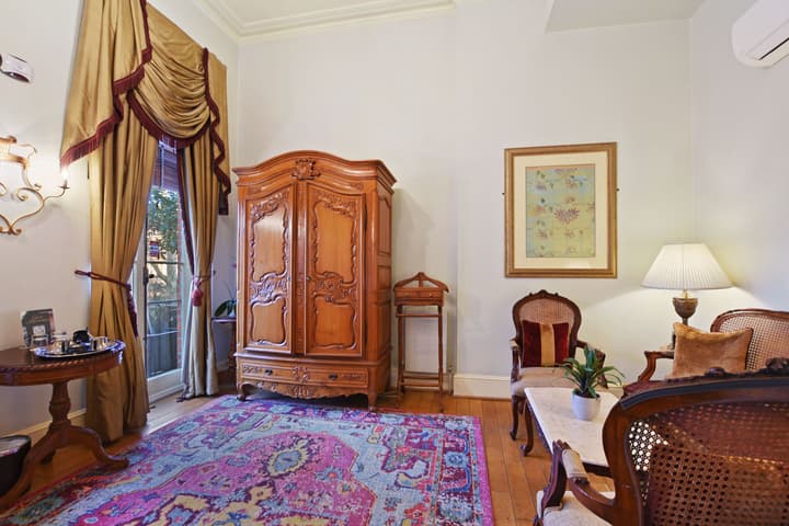 Twenty Nevern Square Hotel