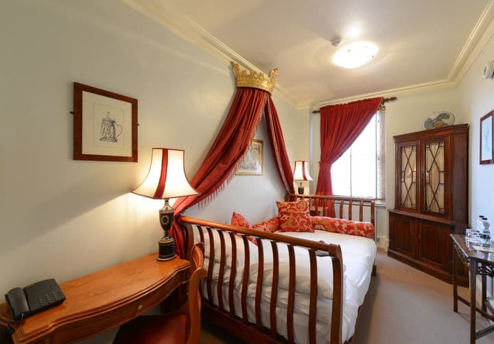 Twenty Nevern Square Hotel