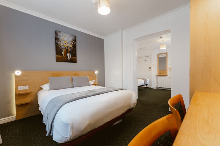 Star Hotel