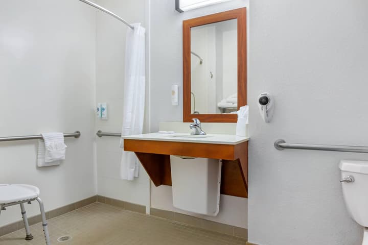 Comfort Inn & Suites Orlando North