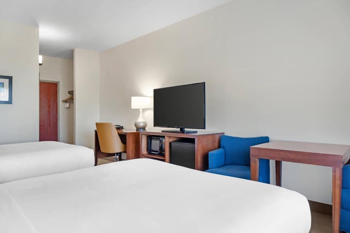 Comfort Inn & Suites Orlando North
