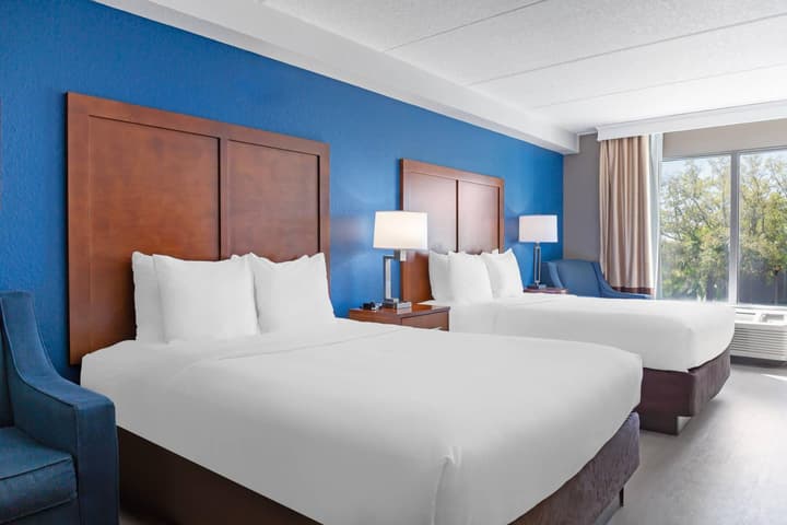 Comfort Inn & Suites Orlando North