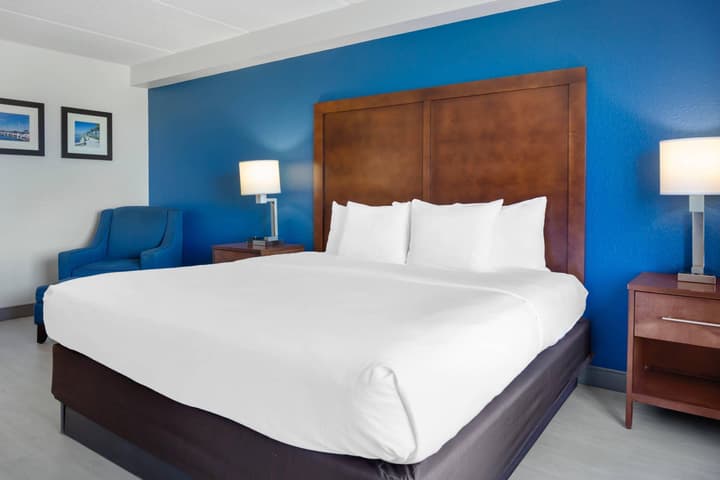 Comfort Inn & Suites Orlando North
