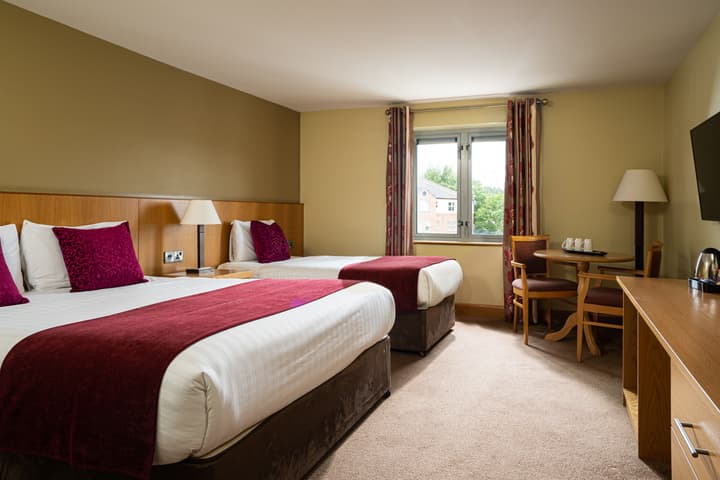 Belmore Court & Motel