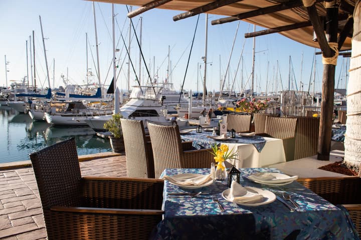 The Westmarine Waterfront Hotel