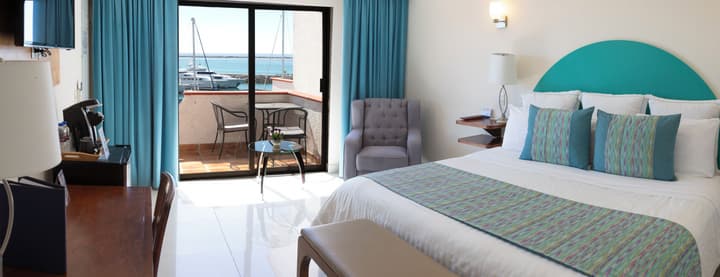 The Westmarine Waterfront Hotel