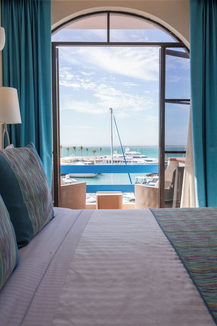 The Westmarine Waterfront Hotel