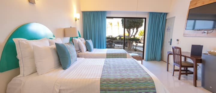 The Westmarine Waterfront Hotel