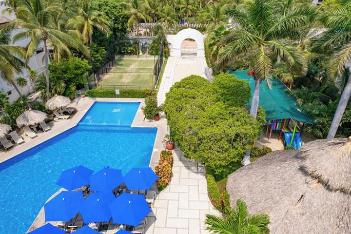 Hotel Castillo Huatulco & Beach Club