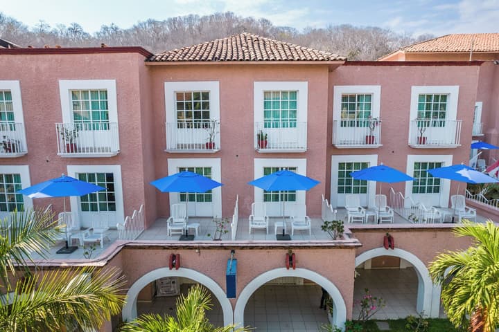 Hotel Castillo Huatulco & Beach Club
