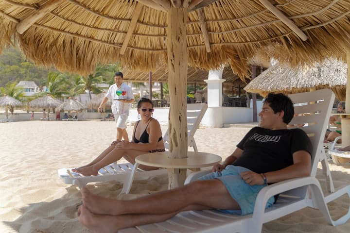 Hotel Castillo Huatulco & Beach Club