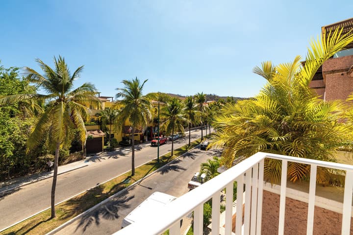 Hotel Castillo Huatulco & Beach Club