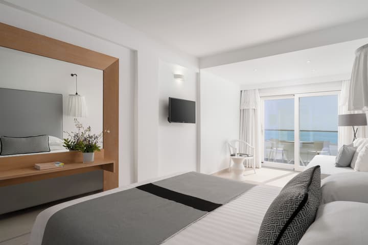 Aressana Spa Hotel & Suites - Small Luxury Hotels of the World