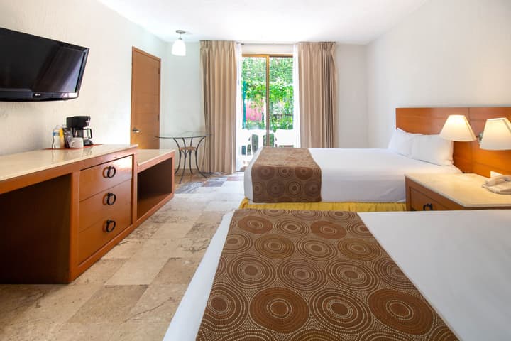 Plaza Pelicanos Club Beach Resort All Inclusive