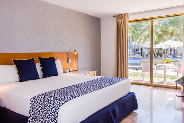 Plaza Pelicanos Club Beach Resort All Inclusive