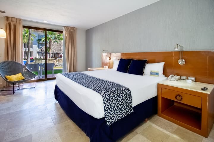 Plaza Pelicanos Club Beach Resort All Inclusive