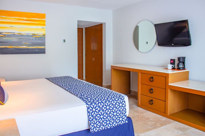 Plaza Pelicanos Club Beach Resort All Inclusive