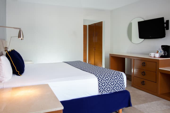 Plaza Pelicanos Club Beach Resort All Inclusive