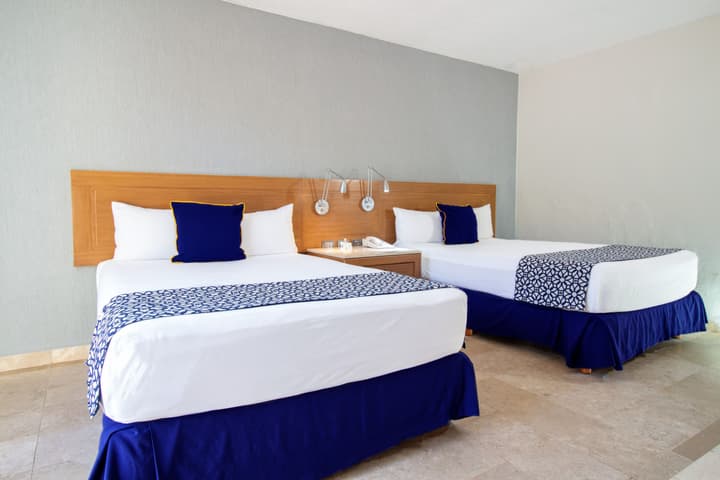 Plaza Pelicanos Club Beach Resort All Inclusive