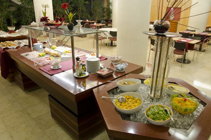 VIP Executive Entrecampos Hotel & Conference
