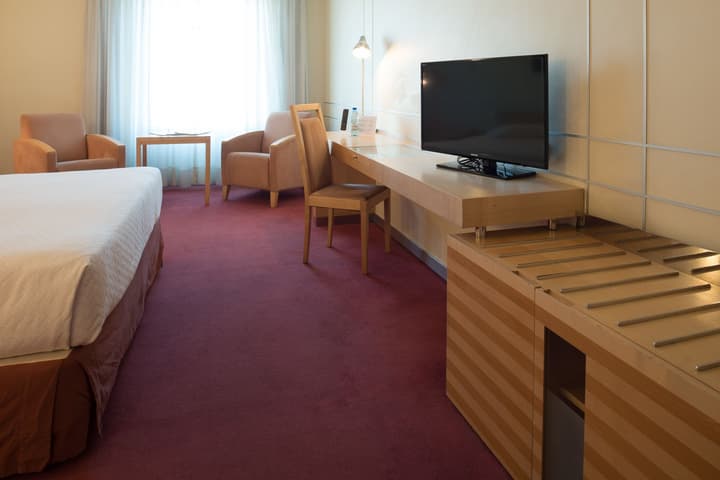 VIP Executive Entrecampos Hotel & Conference