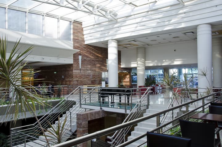 VIP Executive Entrecampos Hotel & Conference