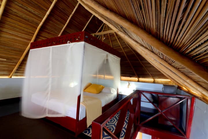Punta Caracol Acqua Lodge