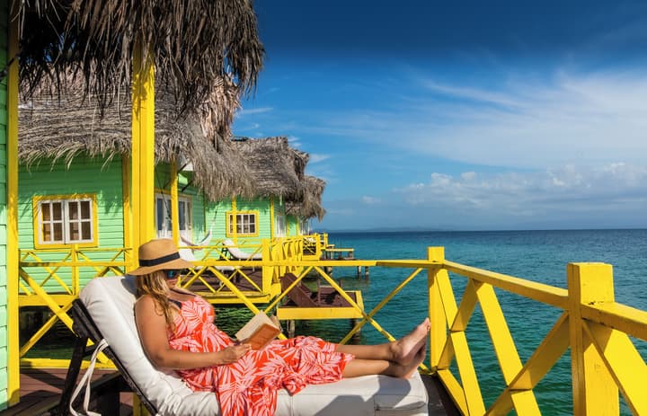 Punta Caracol Acqua Lodge
