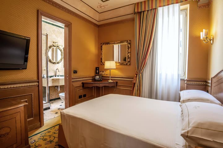 River Palace Hotel