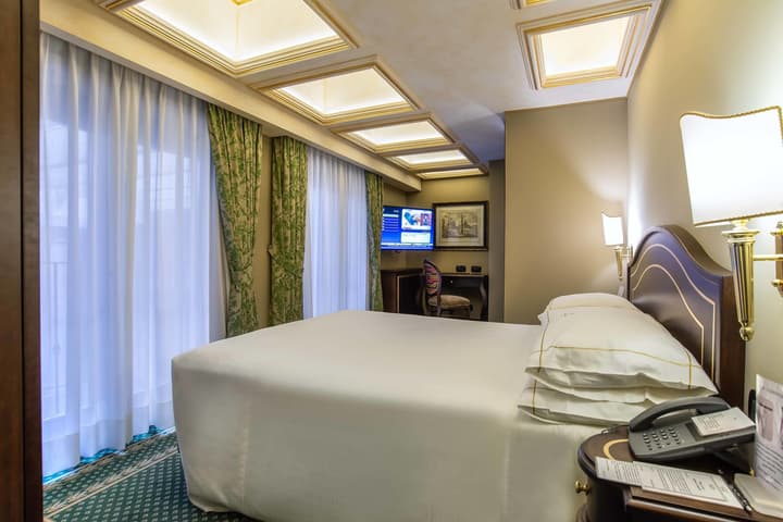 River Palace Hotel